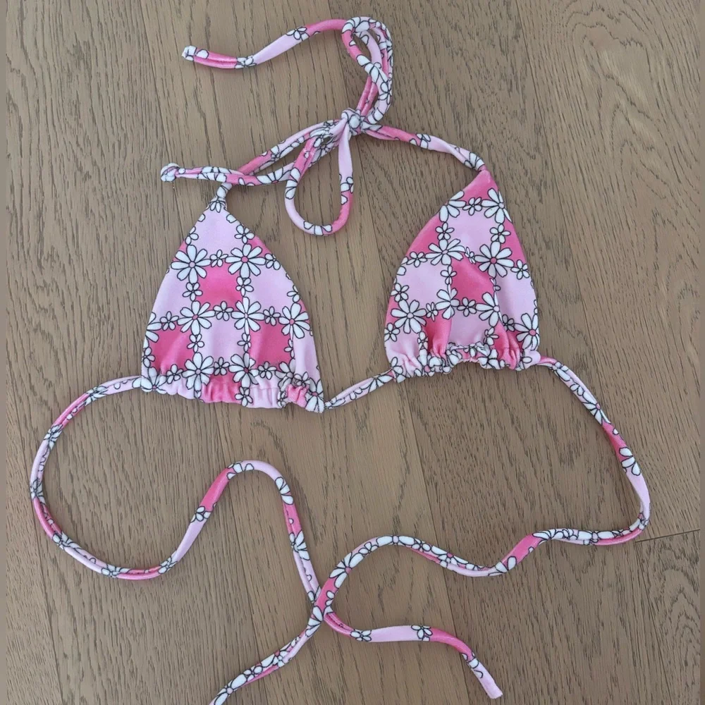 Frankie’s Bikinis Tia Terry Triangle Bikini Top Pink Daisy